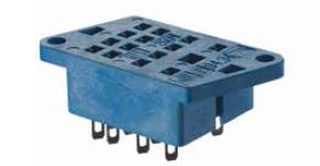 Розетка для монтажа на панель под пайку для реле 55.32; монтажный фланец; в комплекте металлическая клипса 094.51