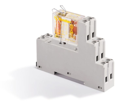 Интерфейсный модуль, электромеханическое реле безопасности; 2CO 8A; контакты AgNi+Au; питание 5В DC; категория защиты IP20; винтовые клеммы; металлическая клипса